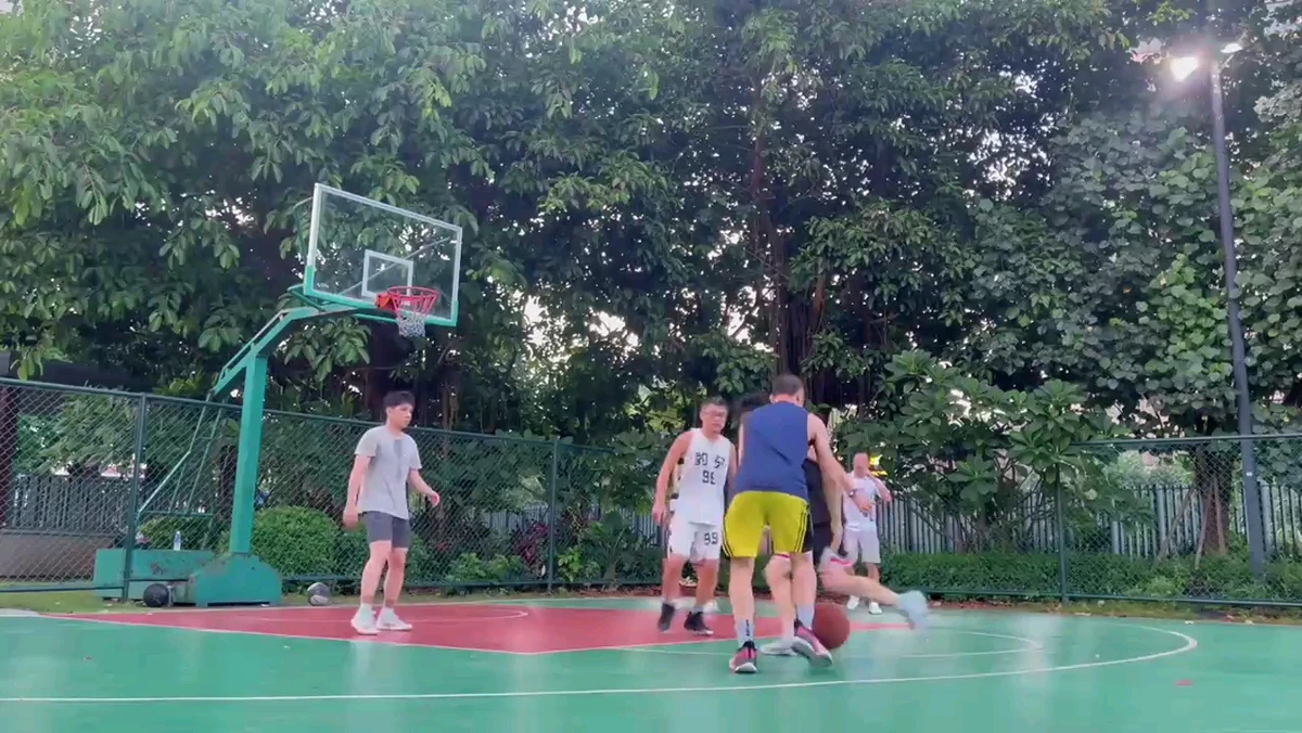 如何结合跑步和篮球训练提高耐力?_1